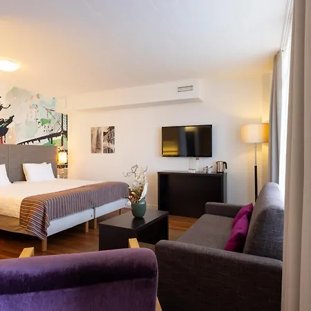 Good Morning+ Hotel